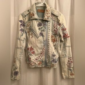 Embroidered denim jacket